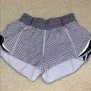 Hotty Hot Short 2.5”